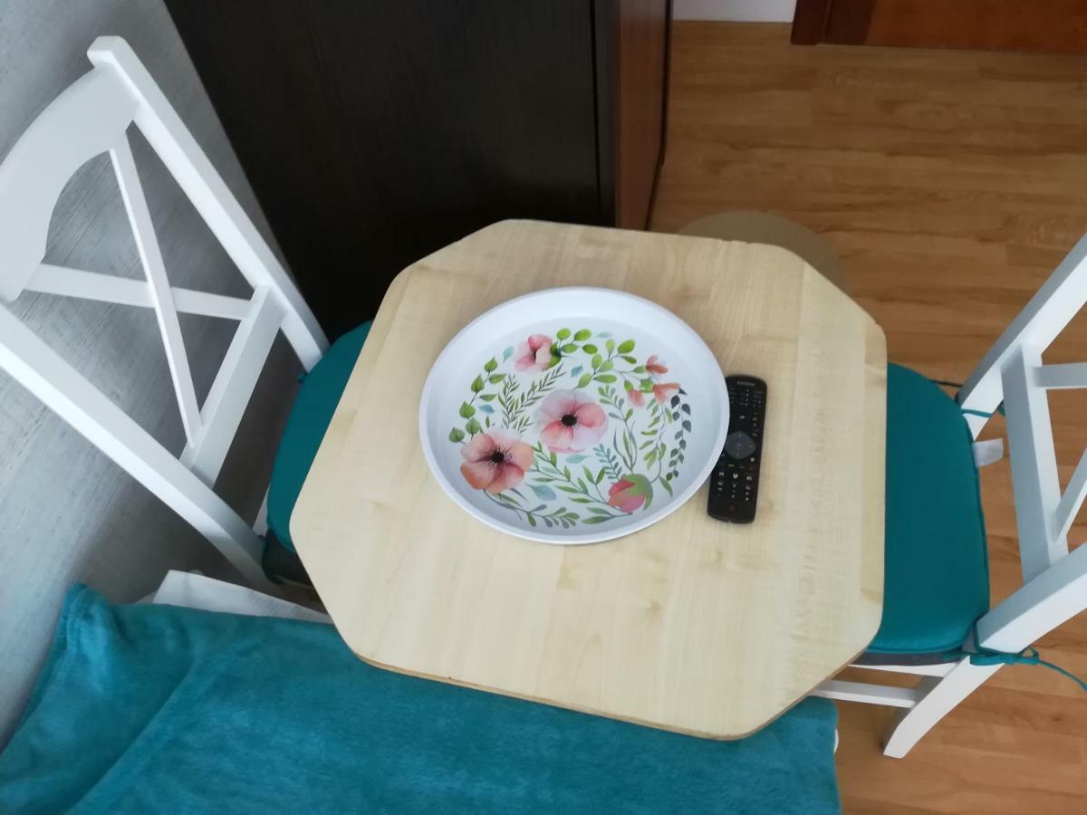 Pokoje Goscinne Jutrzenka Swarzewo Exterior foto